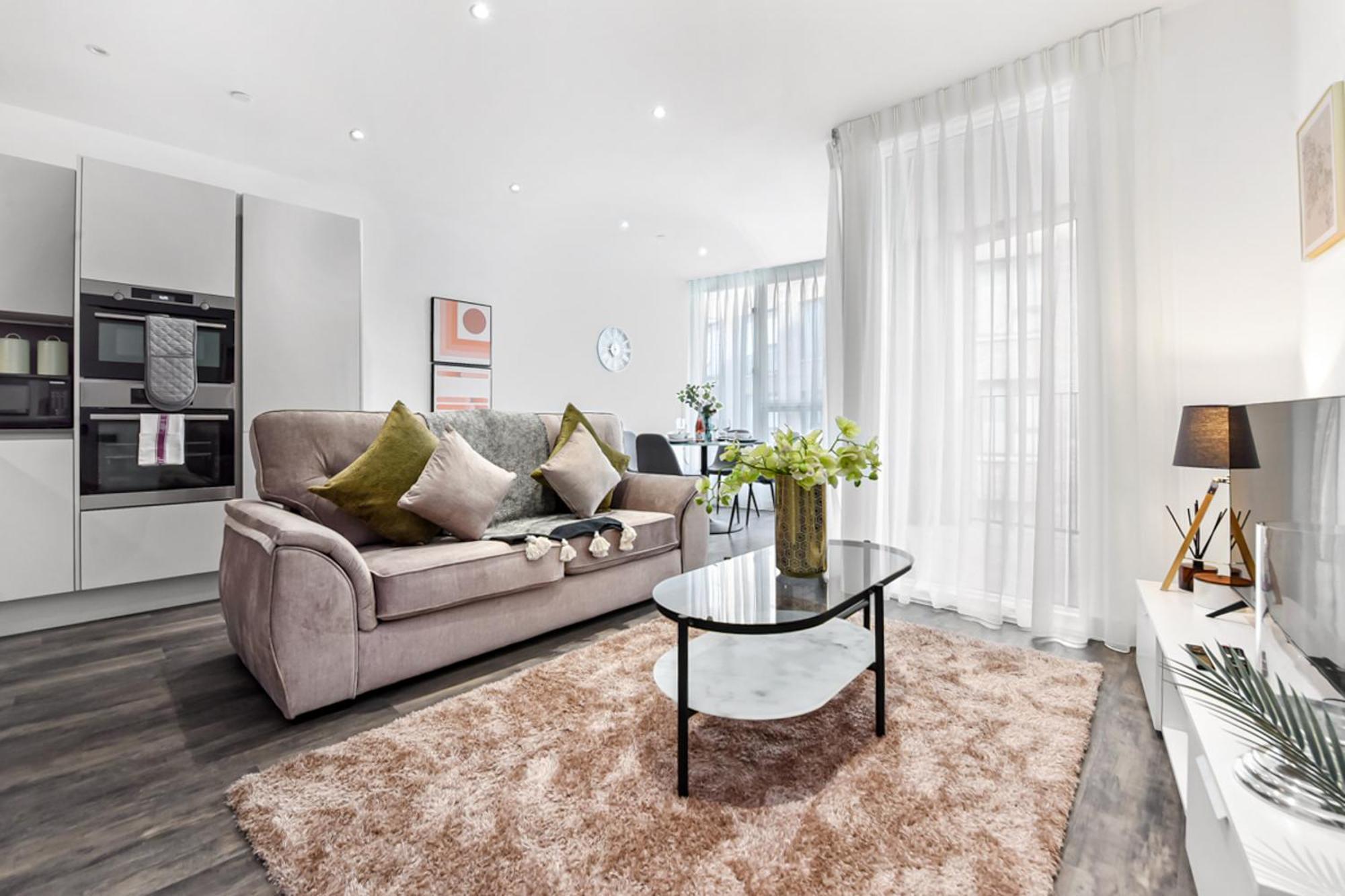 Stylish 2-bd For Trendy Urban Travelers - Sleeps 5 *